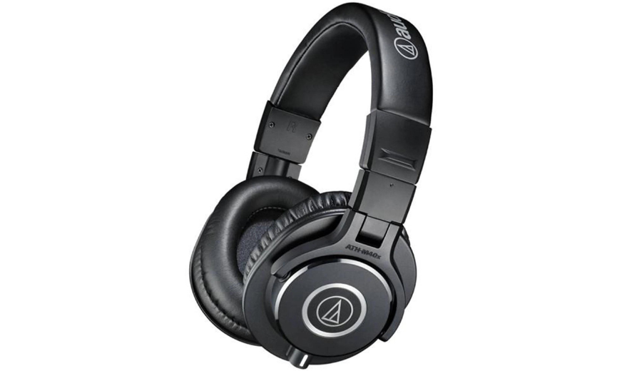 https://mysocially.com/image/catalog/audio technica ath m40x headset.png